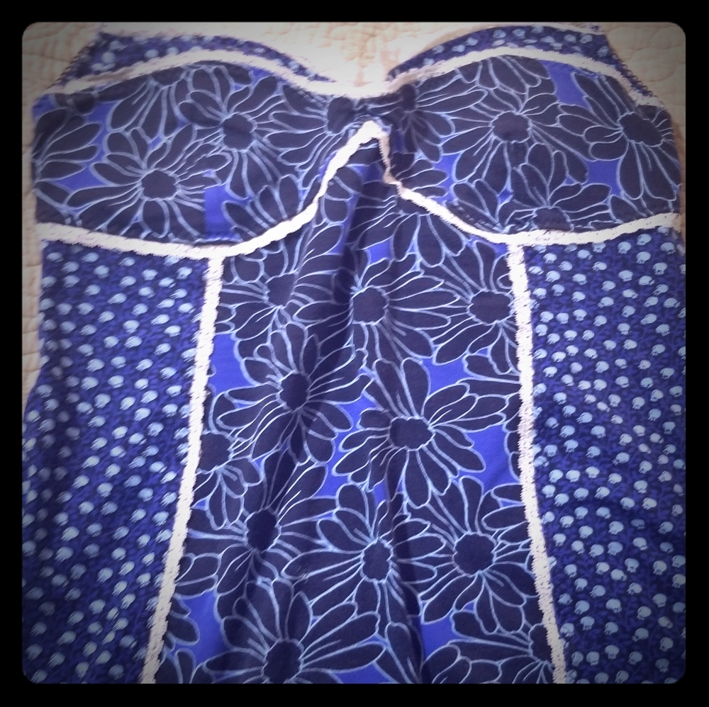 Fitted bodice tank. Pretty and feminine.